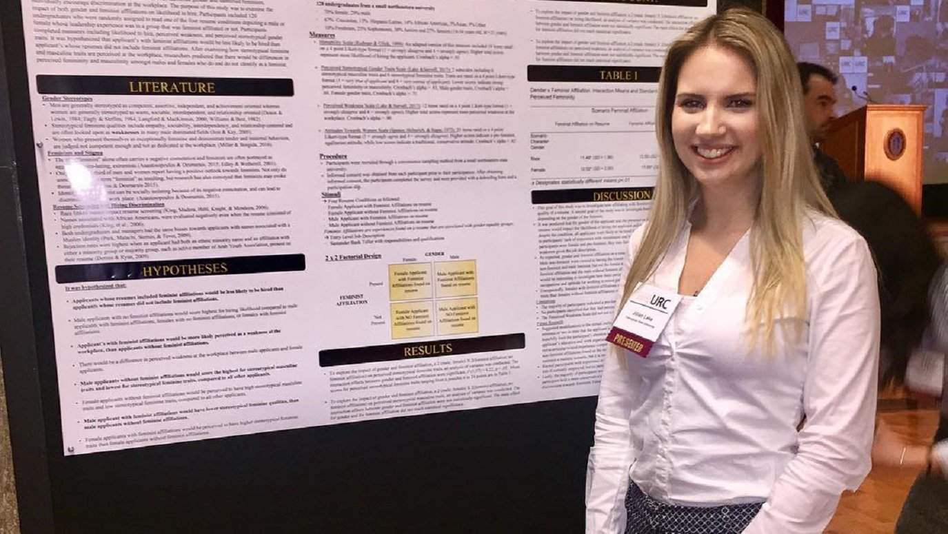 Jillian Lake (‘18) presents her research on the associations between gender, feminist affiliation, and hiring practices at the Massachusetts Statewide Undergraduate Research Conference in Amherst, MA.